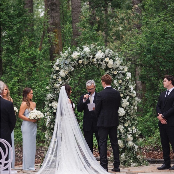 Galia Lahav Gown & Veil - Picture 7 of 7